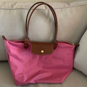 Longchamp tote (pink)